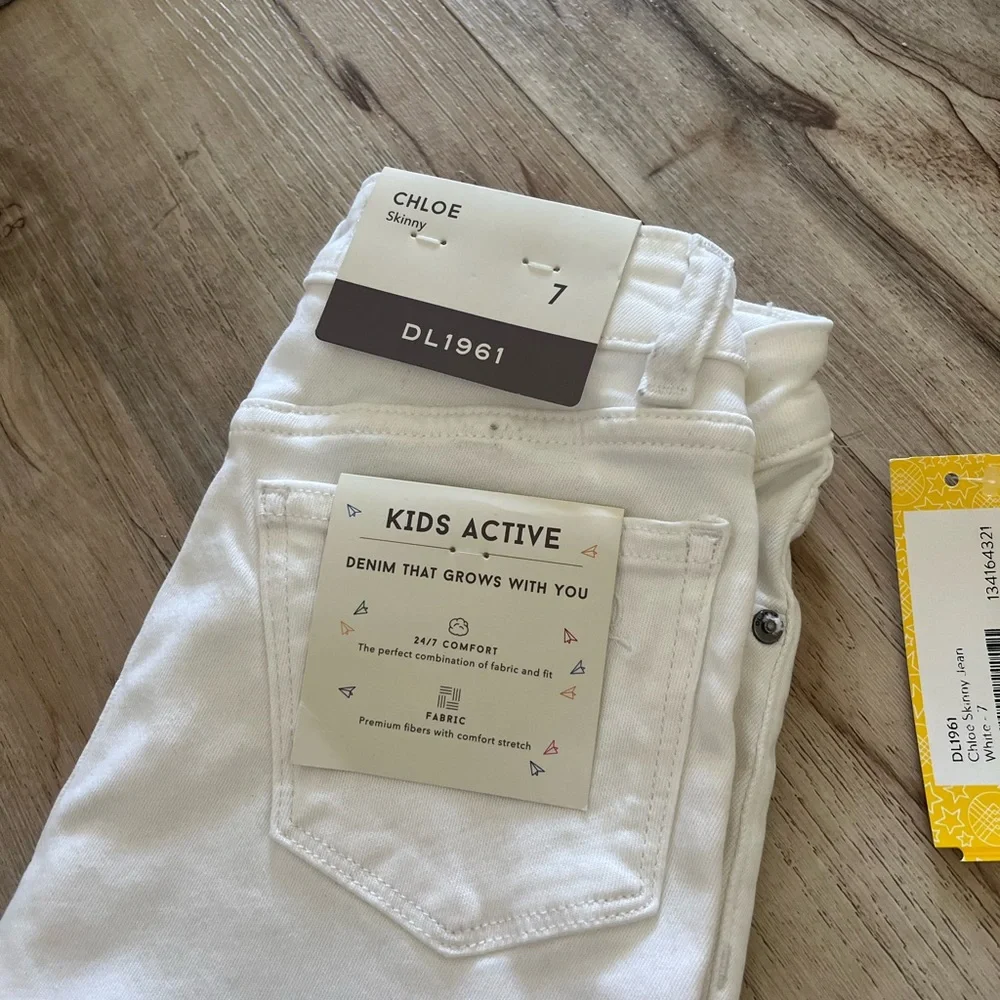 Chloe Skinny NWT DL1961 jeans
